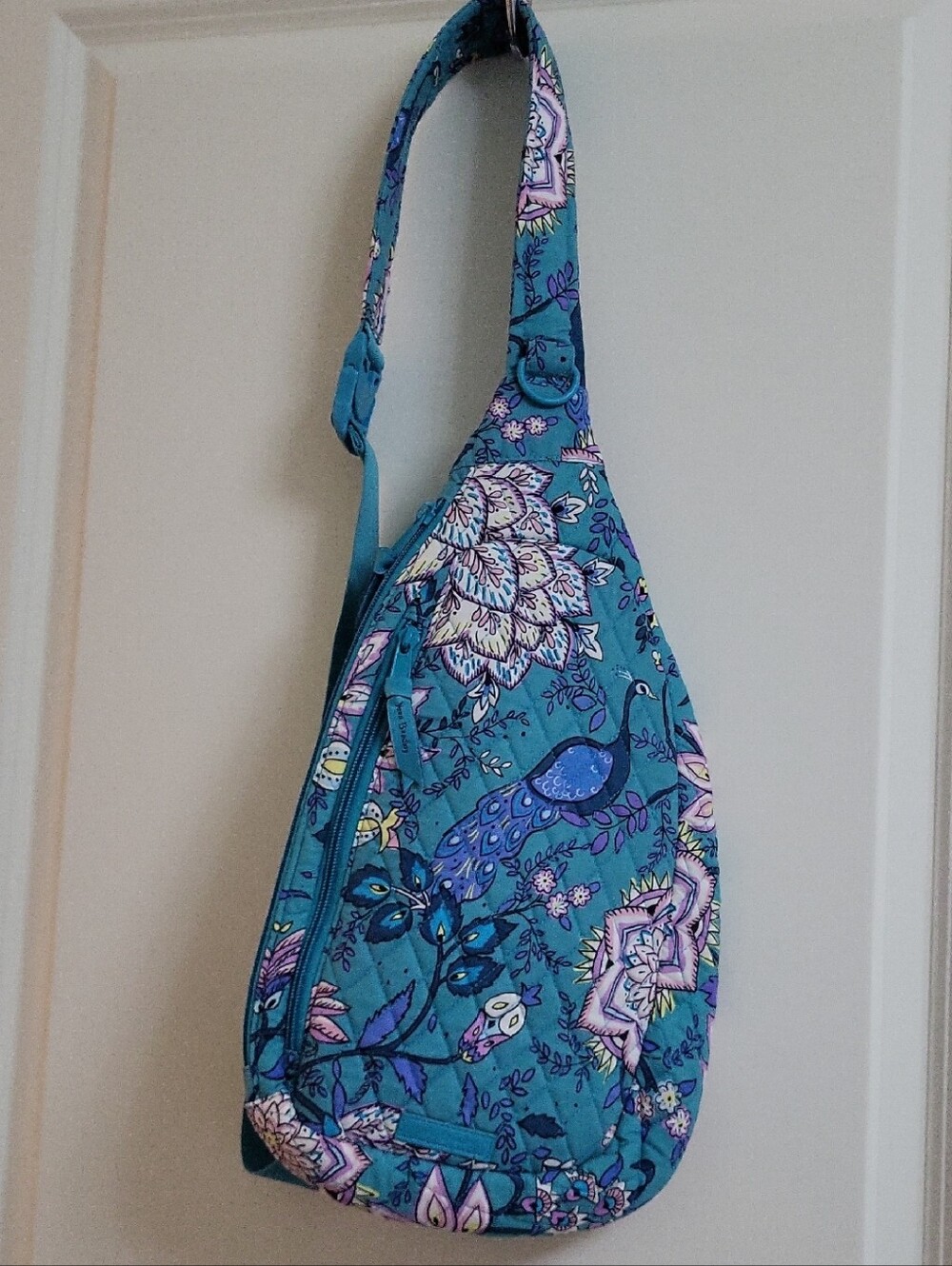 NWOT Vera Bradley RETIRED Garden Peacock Sling Backpack